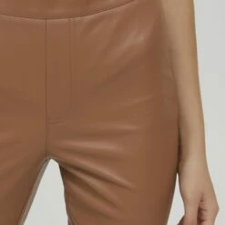 Oxmo PAULINE - Pantalones - Toffee , Mujer 9 Oxmo PAULINE - Pantalones - Toffee , Mujer -Oxmo tienda en línea 225e1a5fa0ec410db4327c312663c4e8