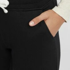 Oxmo OXOLIVIA - Pantalones Deportivos - Black , Mujer -Oxmo tienda en línea 3b66d5c515e740569127a1a86255a1da