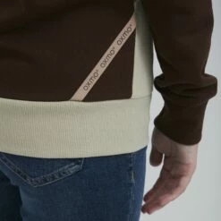 Oxmo OXAGDA - Sudadera - Chicory Coffee, Mujer -Oxmo tienda en línea 5d39e3c1a880423a81a15a5a651a688d