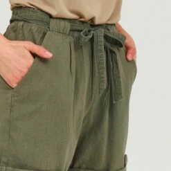 Oxmo Shorts - Dusty Olive , Mujer -Oxmo tienda en línea 6e6f1d14d1e849b89e203419e05d1493