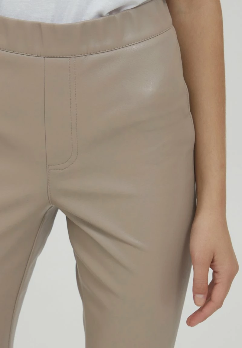 Oxmo PAULINE - Pantalones - Cinder , Mujer 4 Oxmo PAULINE - Pantalones - Cinder , Mujer - Imagen 4