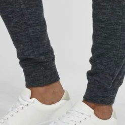 Oxmo OXBENITA - Pantalones Deportivos - Insignia Blue Melange , Mujer -Oxmo tienda en línea 964ff17a68e242038bd68b9015c90a46