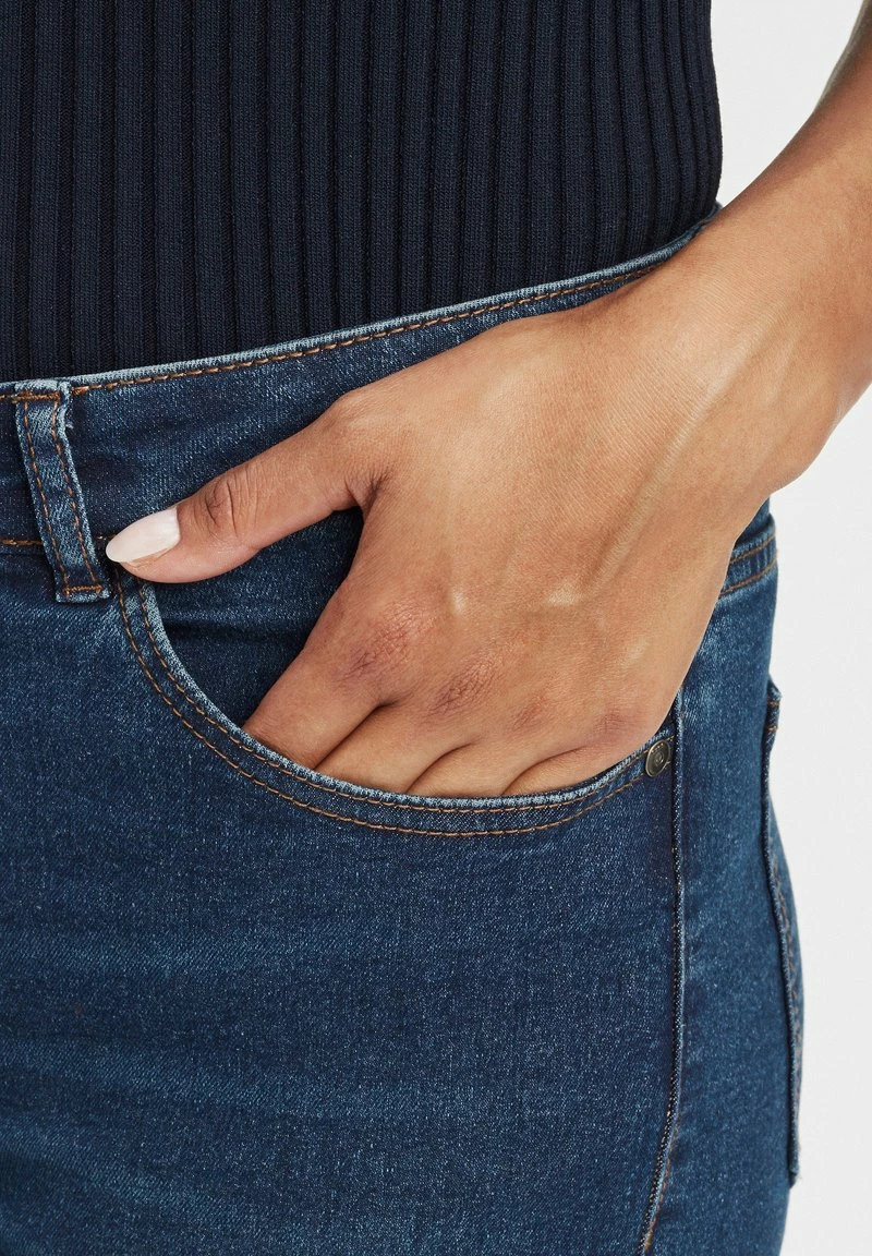 Oxmo OXLENNA - Vaqueros Boyfriend - Dark Ink , Mujer 4 Oxmo OXLENNA - Vaqueros Boyfriend - Dark Ink , Mujer - Imagen 4