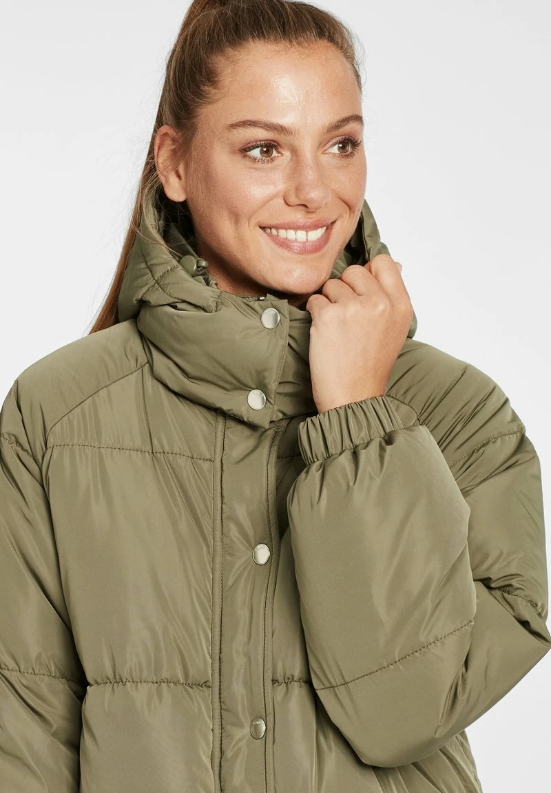 Oxmo OXALBA - Abrigo De Invierno - Dusty Olive , Mujer 4 Oxmo OXALBA - Abrigo De Invierno - Dusty Olive , Mujer - Imagen 4