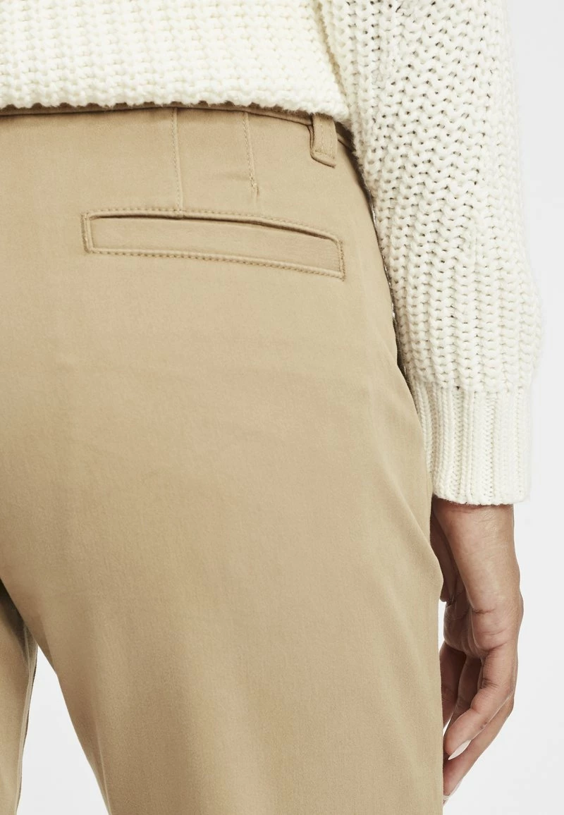 Oxmo OXDONETA - Pantalones Chinos - Sand , Mujer 5 Oxmo OXDONETA - Pantalones Chinos - Sand , Mujer - Imagen 5