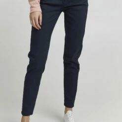 Oxmo OXPEETJE - Pantalones - Total Eclipse , Mujer