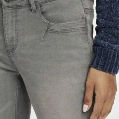 Oxmo OXIRABELLE - Vaqueros Slim Fit - Grey Denim , Mujer -Oxmo tienda en línea eedda726c5b64427b5faa1abfdc6b827