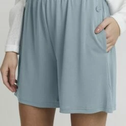 Oxmo BJÖRK - Shorts - Smoke Blue , Mujer -Oxmo tienda en línea f302c2d2dc364af6abebeece65a54f9a